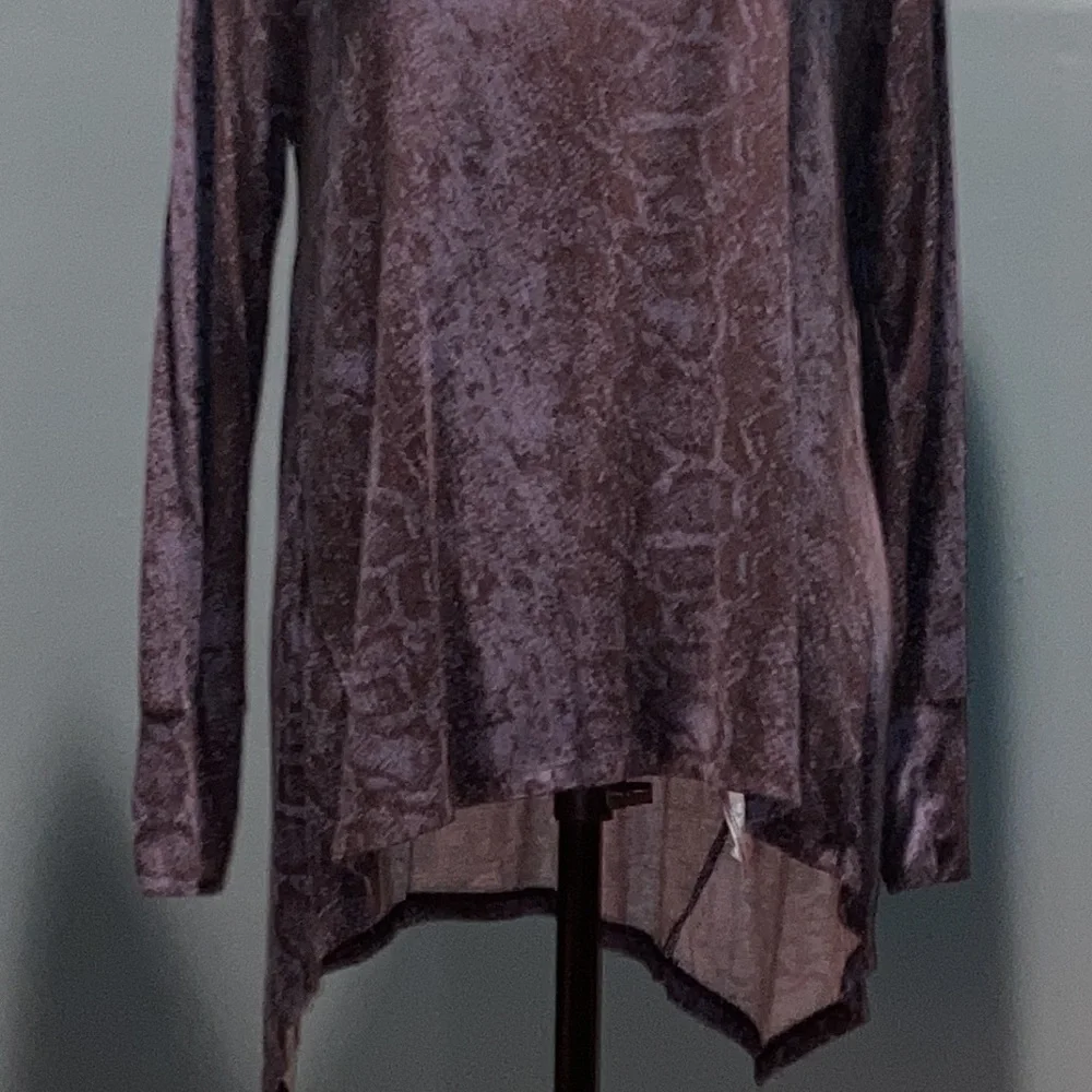 Skinny Girl  Blue and Black Top Size Small - Picture 3 of 10